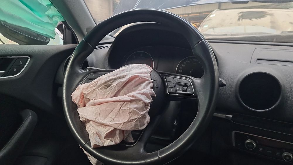 Volante de direção AUDI A3 Sportback (8VA, 8VF)