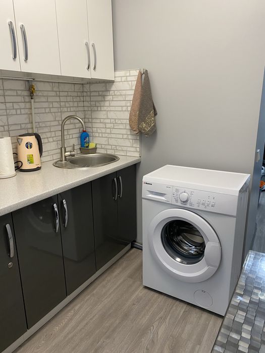 Подобово однокімнатна квартира ,Проспект,Формаркет,готель Буковина