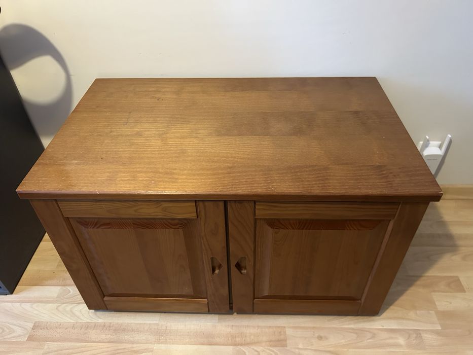 Movel de madeira maciça (TV ou outros)