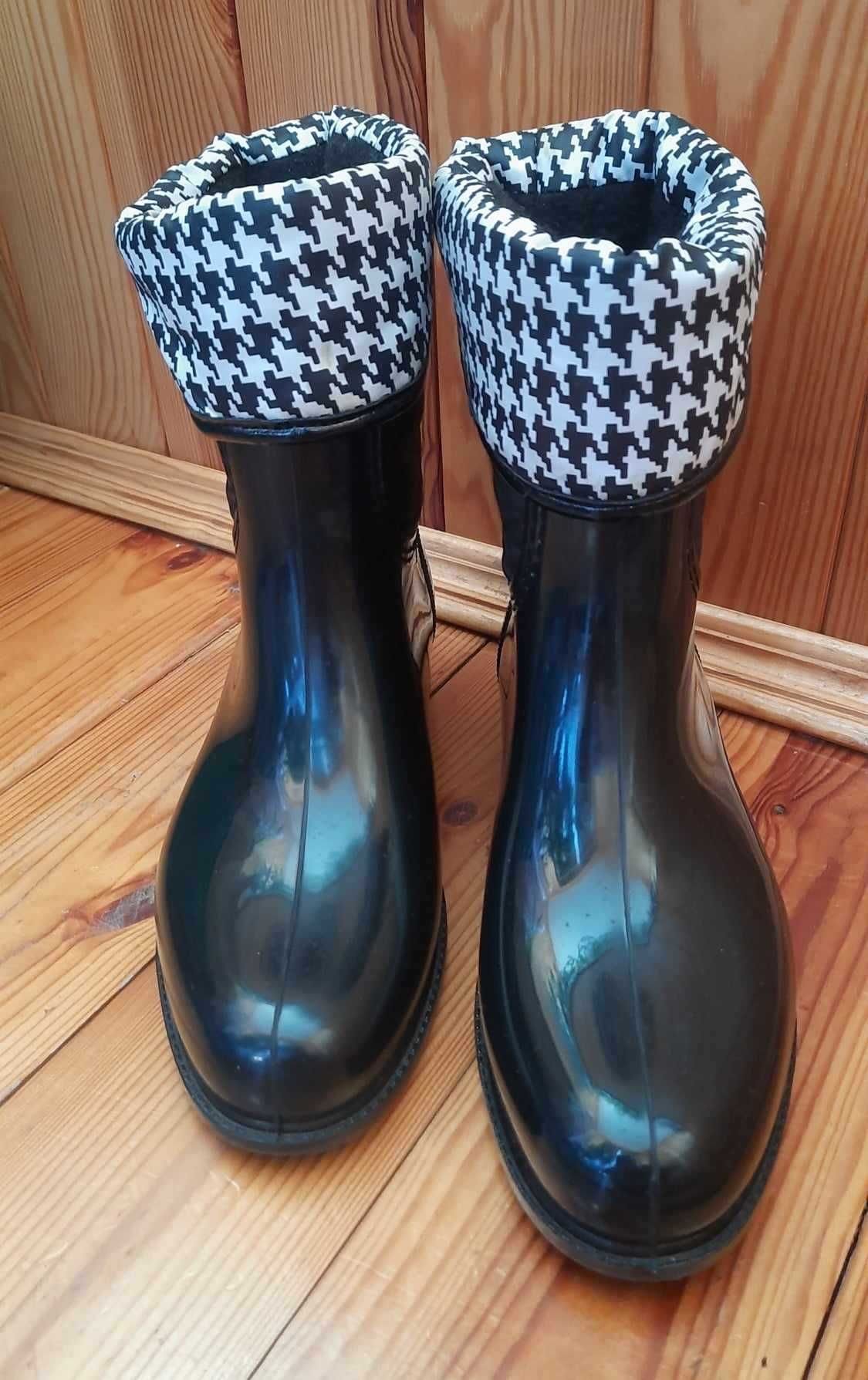 чоботи Burberry 38 р М