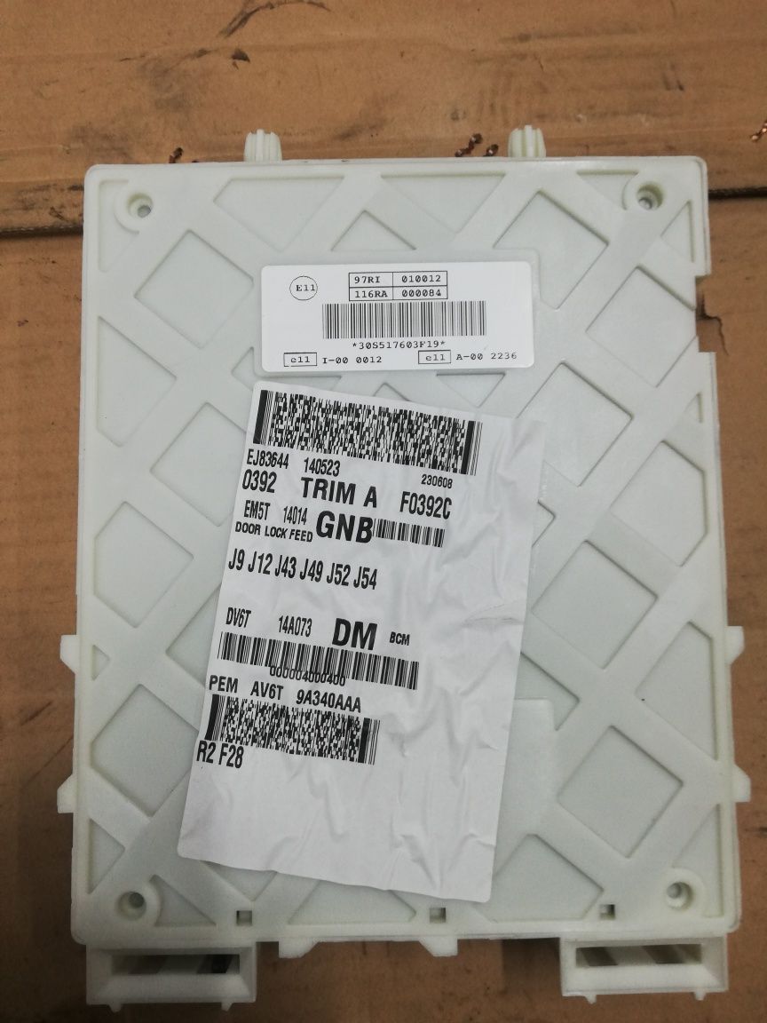 Moduł komfortu BSI BCM GEM DV6T 14A073 DM C-max mk2 II Kuga mk2 Focus