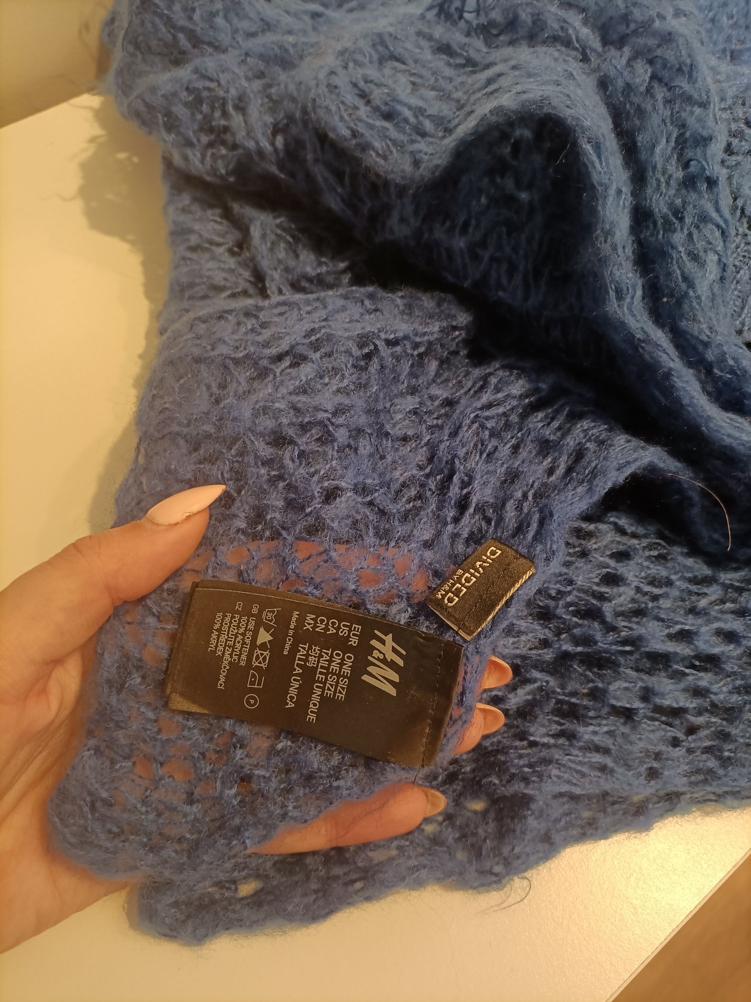 Zestaw H&M niebieski szal + czapka