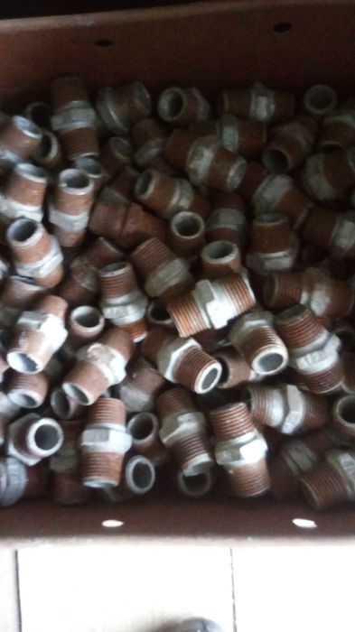 Kolanka, nyple ocynkowane 1/2"