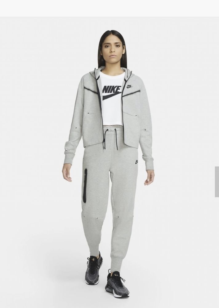 Жіночий костюм Nike NSW Tech Fleece WINDRUNNER
