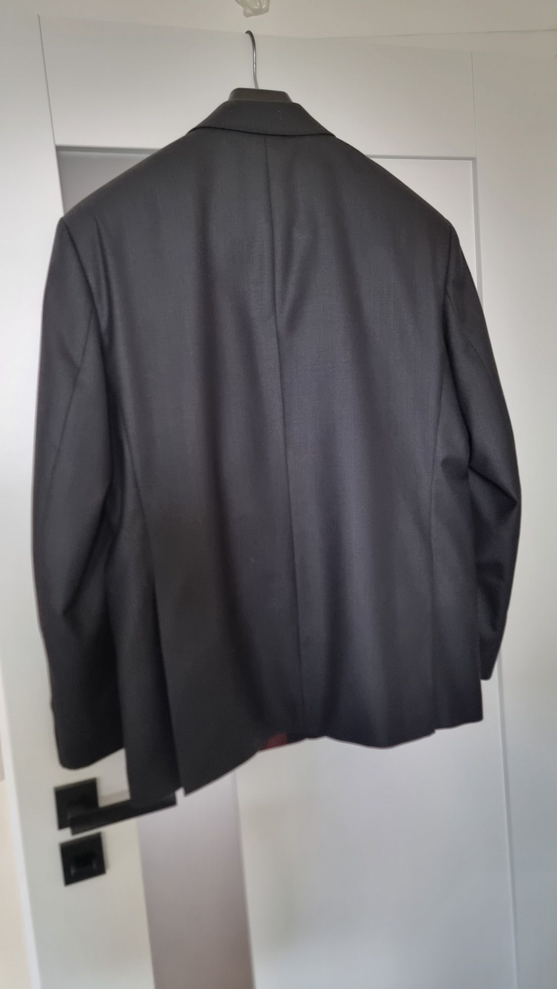 Sprzedam garnitur na wzrost 178cm z metki