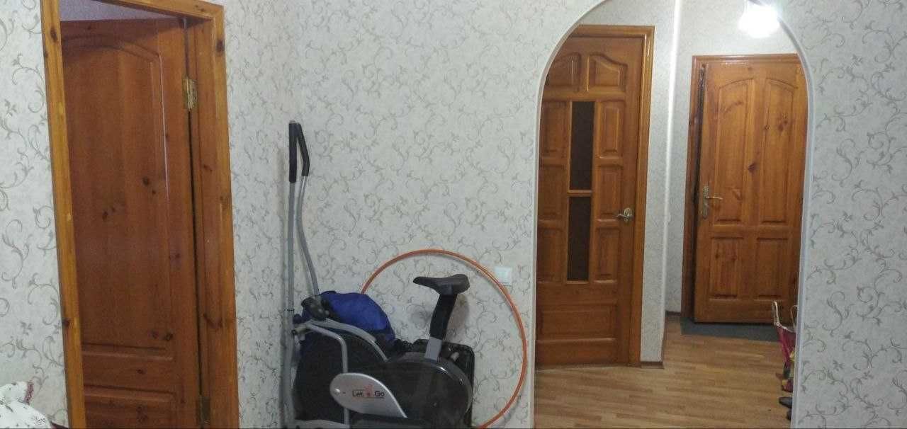 Продается 2-х комнатная квартира. Центр