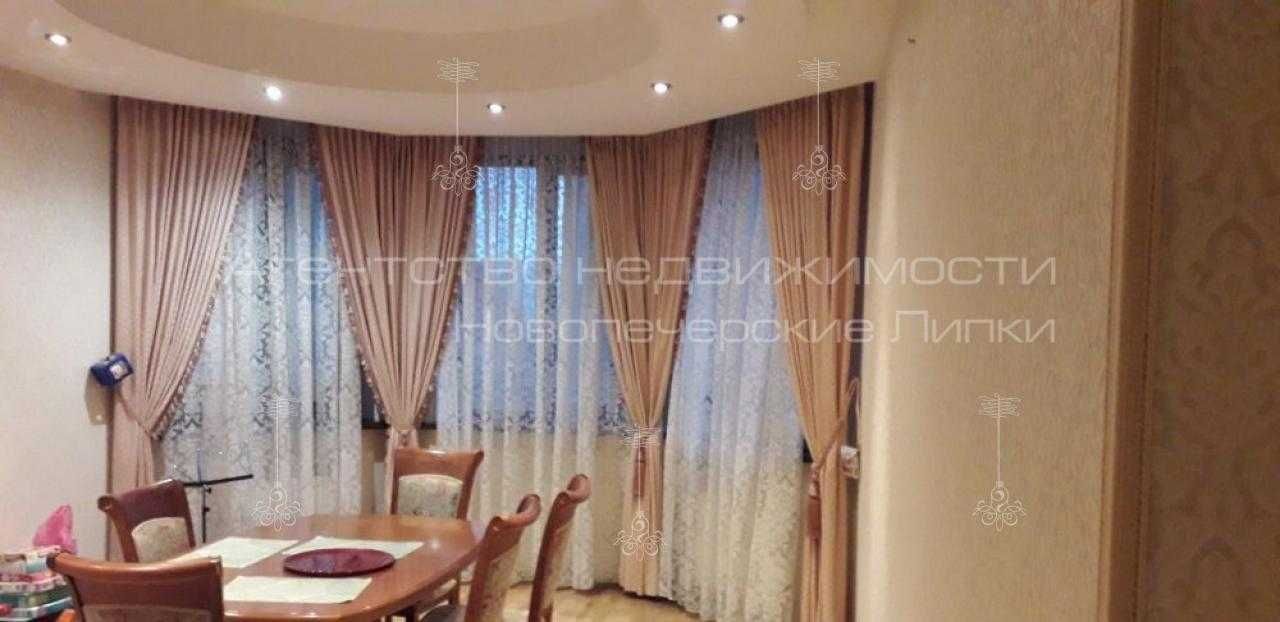 Аренда поместья из 2 домов 1050 кв м ул Ужгородская 25 Киев Бассейн