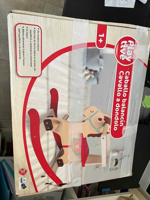 Cavalo Baloiço de Madeira (crianças a partir de 1 ano)