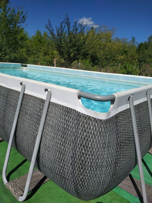 Piscina com escada