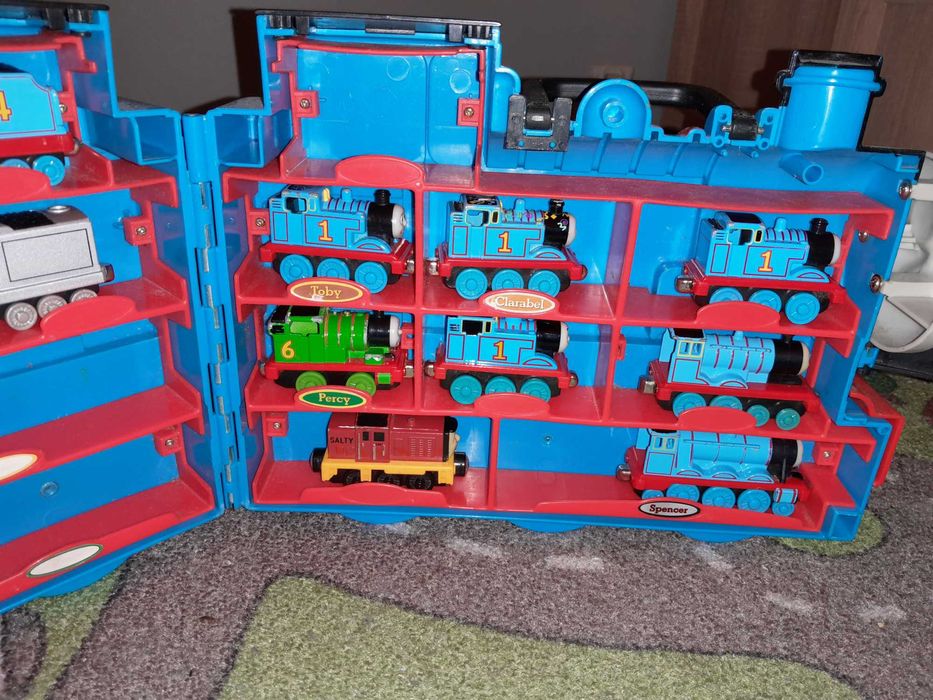 Tomek i przyjaciele - walizka + pociagi