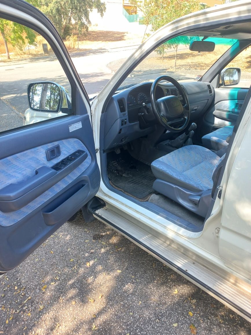 Toyota Hilux Tracker 4x4