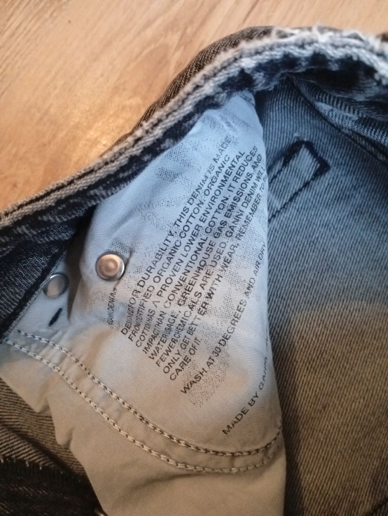 Ganni nowe oryginalne boyfriend jeans damskie