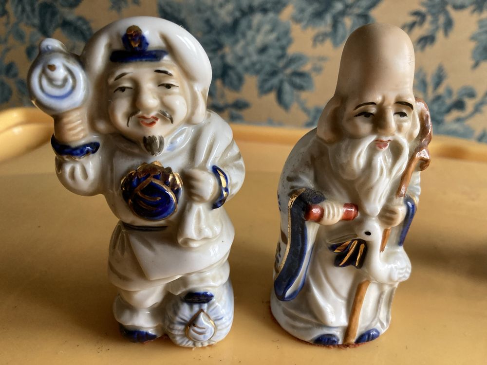 Budas em porcelana