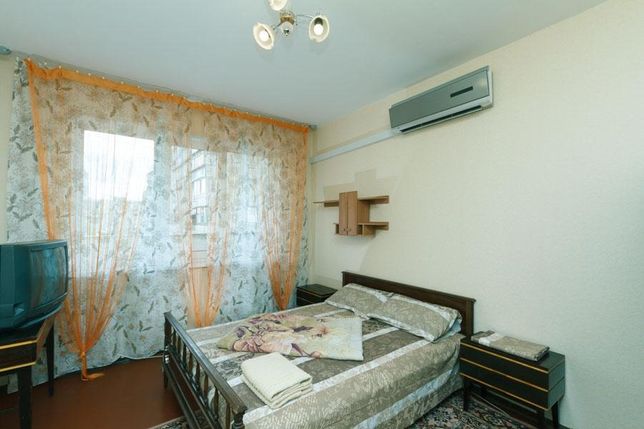 Посуточная аренда уютной двухкомнатной квартиры, Героев Днепра