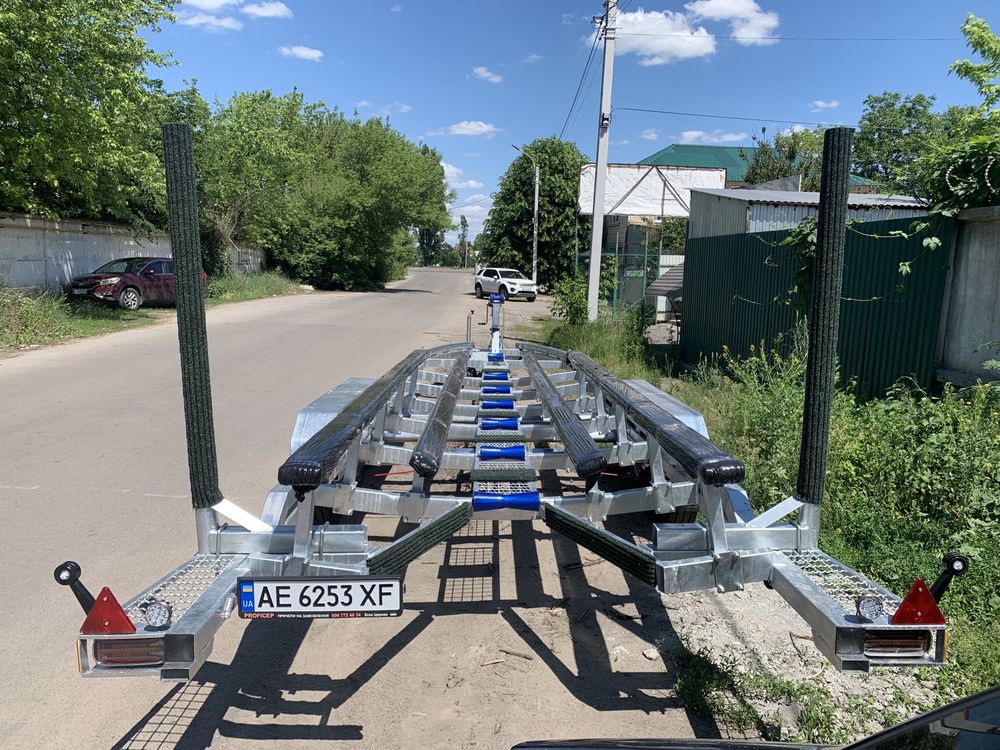 Прицеп под катер 3-5тонн Poficep