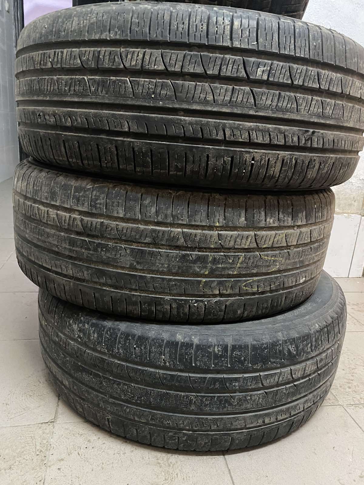 Всесезонные шини Pirelli 235/55 R19