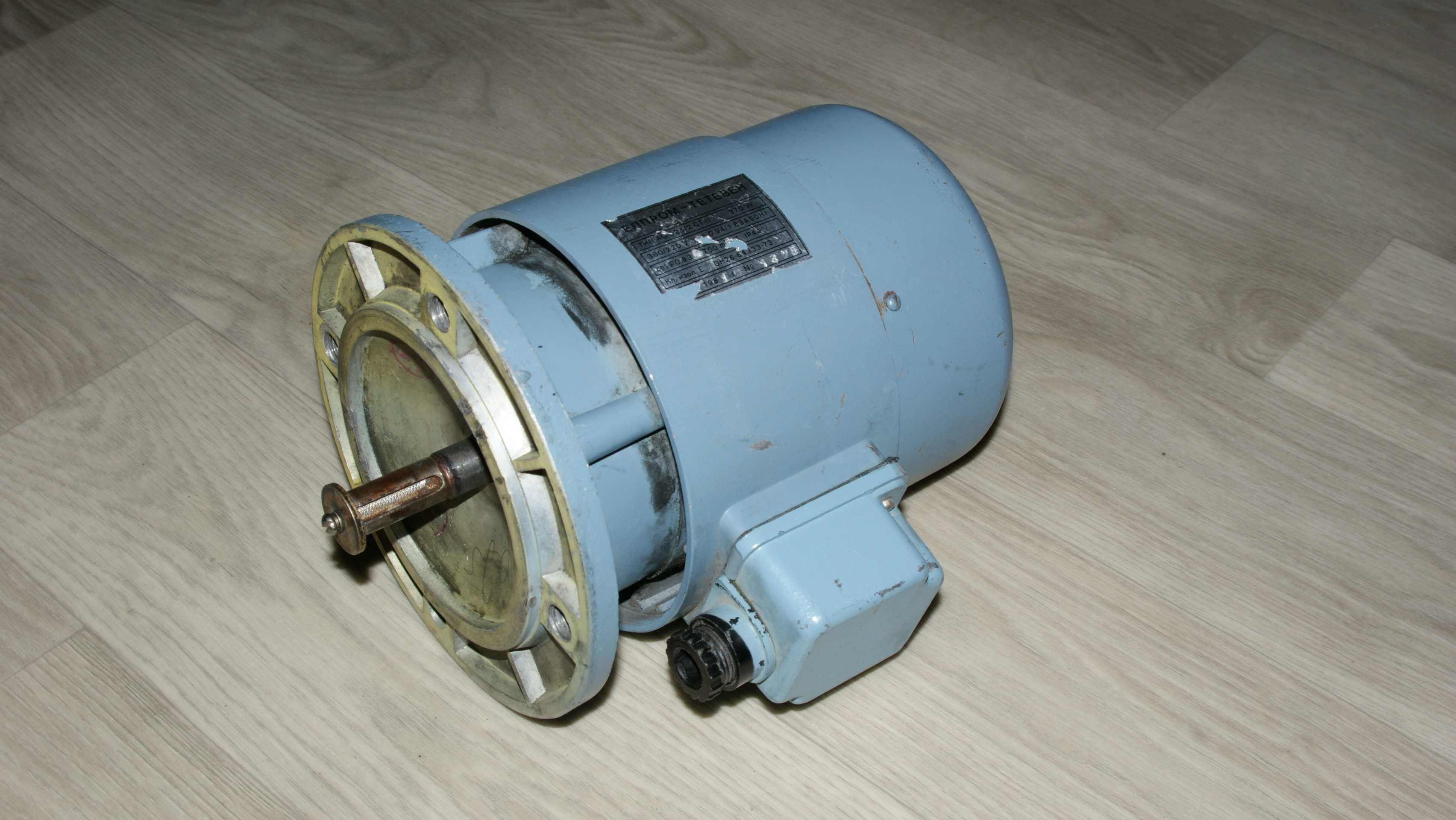 Електродвигун 380/220v, 370w, 2750 об/хв