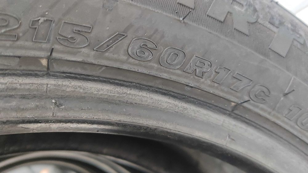 Opony Całoroczne 215/60/17C Maxxis 4szt 8mm 2020r MB