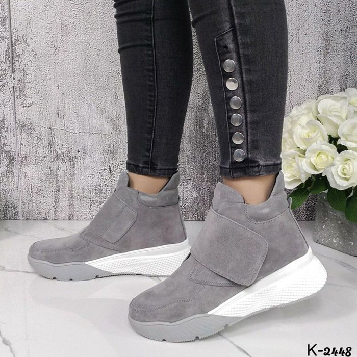 Жіночі хайтопи.