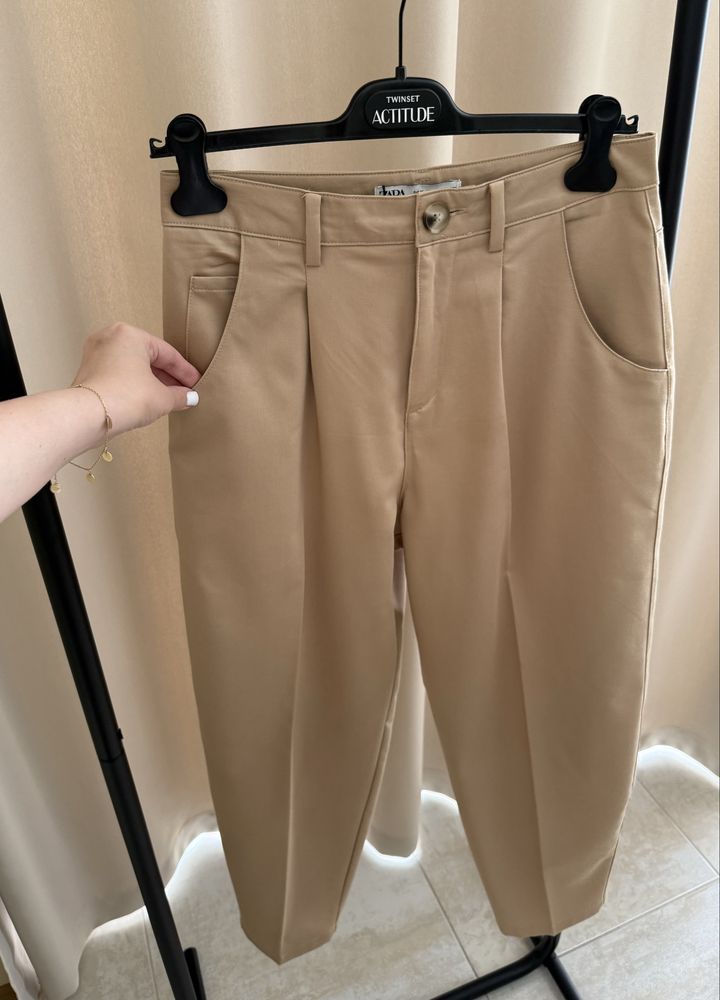 Брюки бежеві Zara