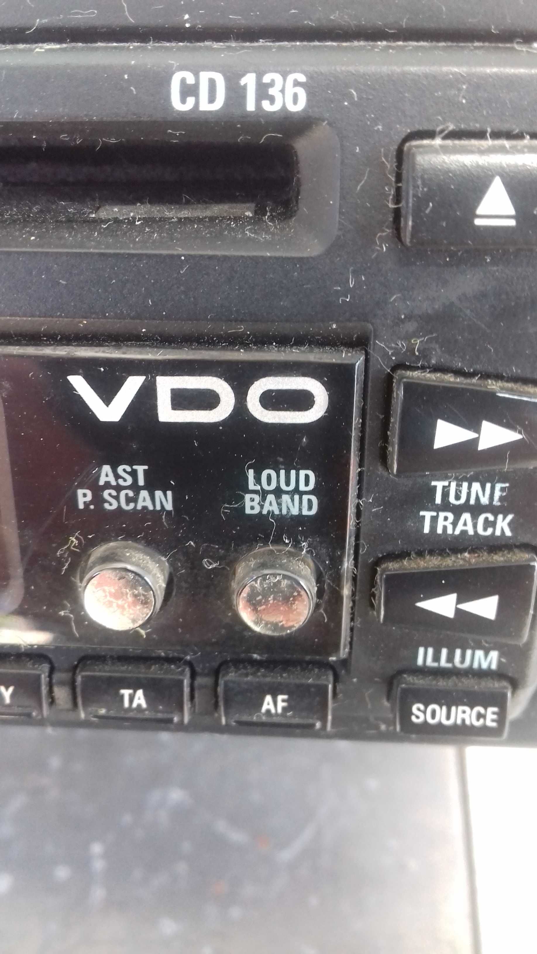 Rádio    VDO  Cd