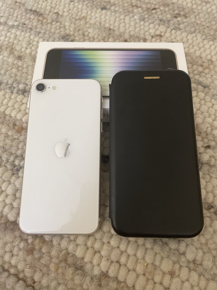 iPhone SE 2022 ksiezycowa poswiata