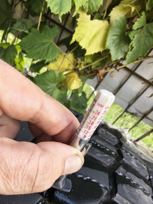 Шини колеса резина 295/60 R22,5 Hankook