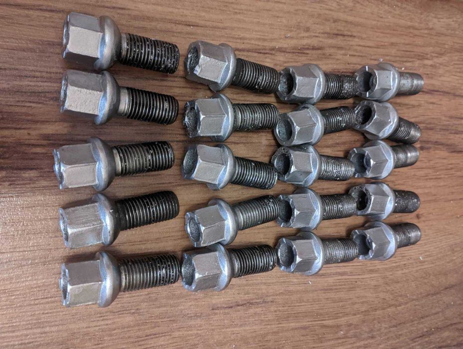 Болт колісний VAG Audi,VW,SEAT M14*1.5 Ключ 17
Длина резьбы 27 мм