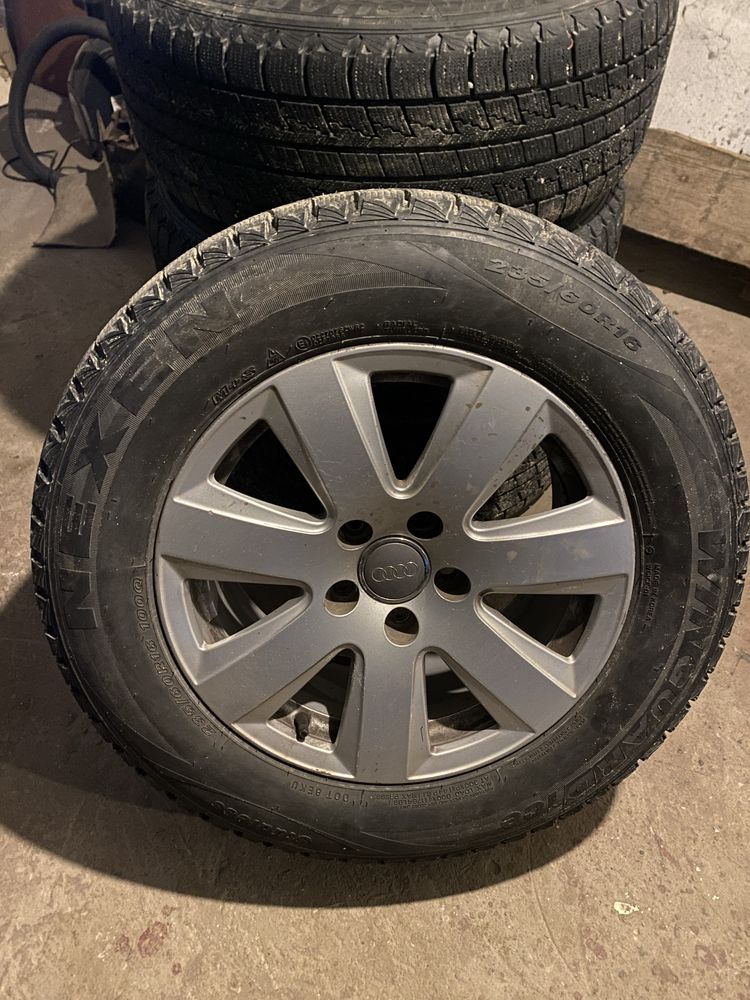 Диски на зимовій гумі 5/112 r16 235/60