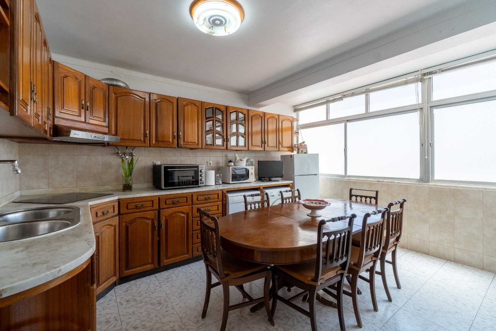 Apart T3 totalmente renovado 2 wc e marquise em Vila Real Sto. António