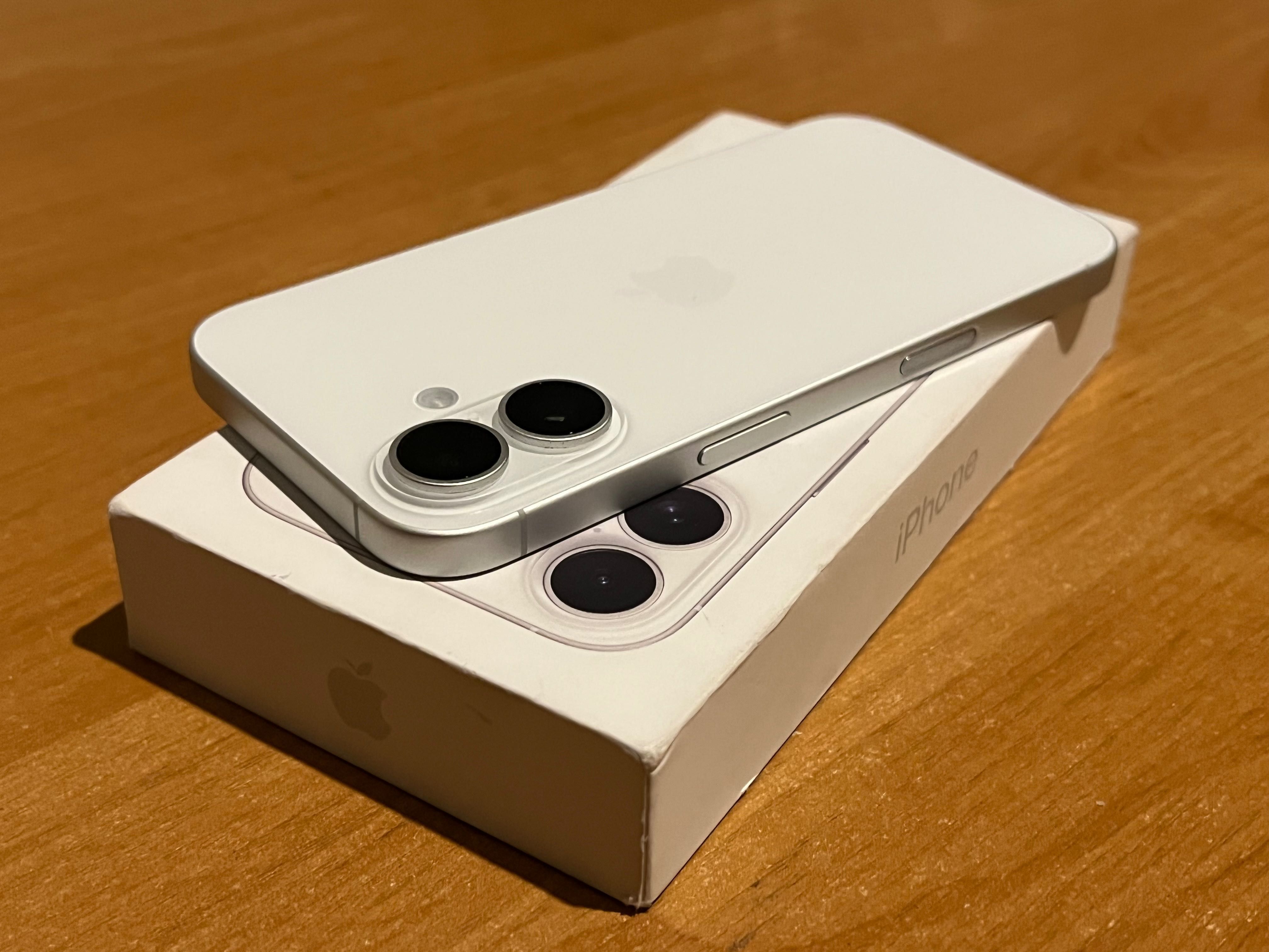 iPhone 16/ 128GB/ Jak Nowy/ Gwarancja
