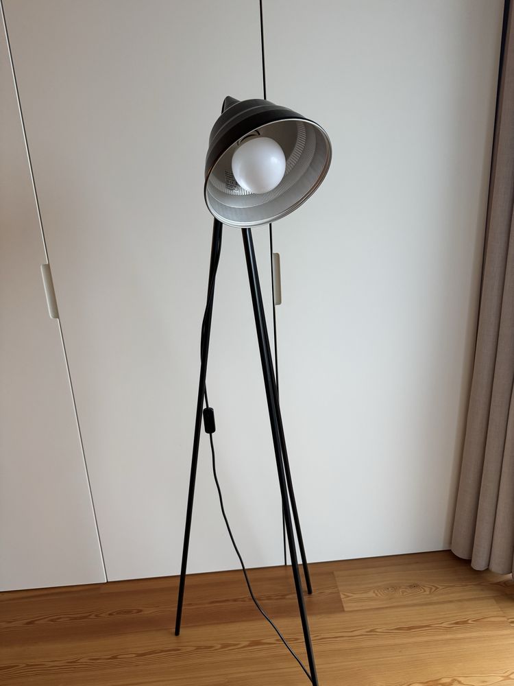 Candeeiro preto Habitat