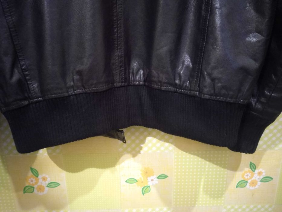 Продам мужскую кожаную куртку Пилот