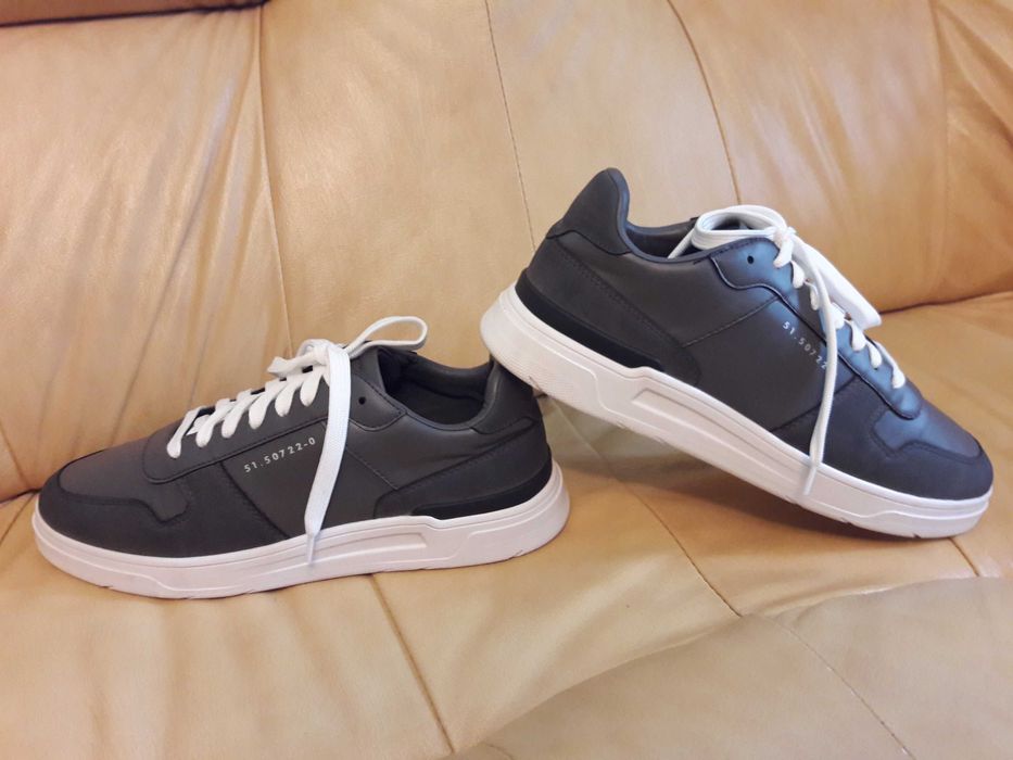 Buty RIVER ISLAND roz. 43(9) wkł. 27,8 cm.