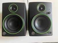 Mackie CR4BT para