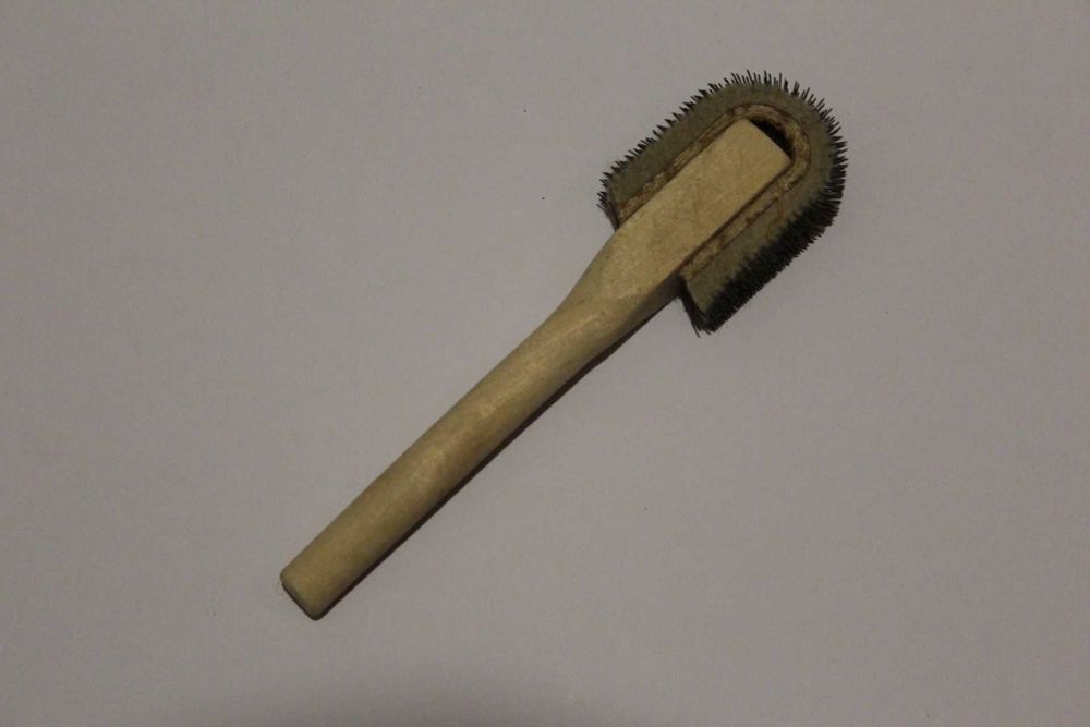 Щетки для чистки кастрюль, сковородок и другой кухонной посуды