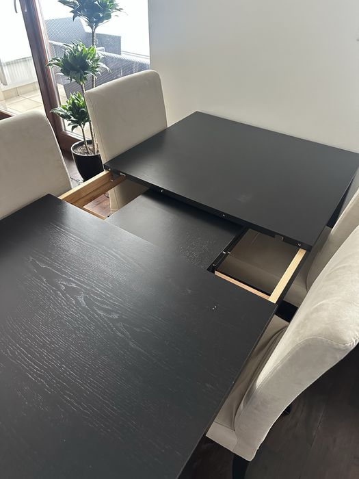 Stol dla 6 osob, rozkladany wraz z 4 krzeslami