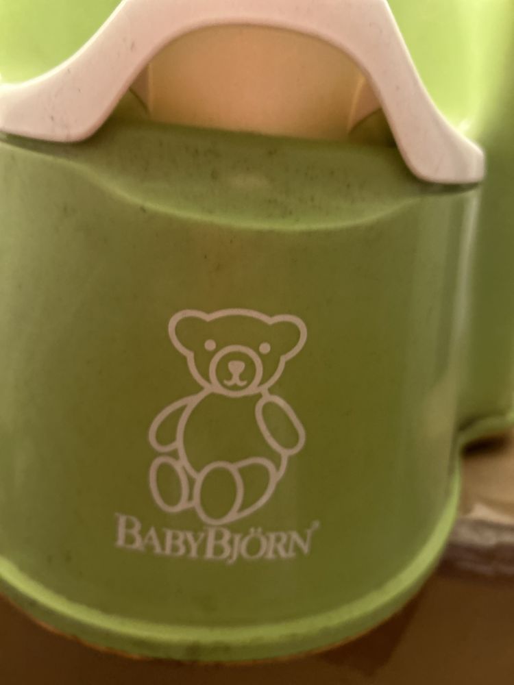 NOVO PREÇO - Bacio amovivel Baby Bjorn. Impecável