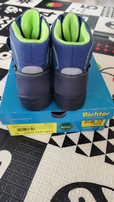 Buty zimowe dziecięce r.25