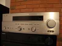 Amplituner Yamaha
RXV-557