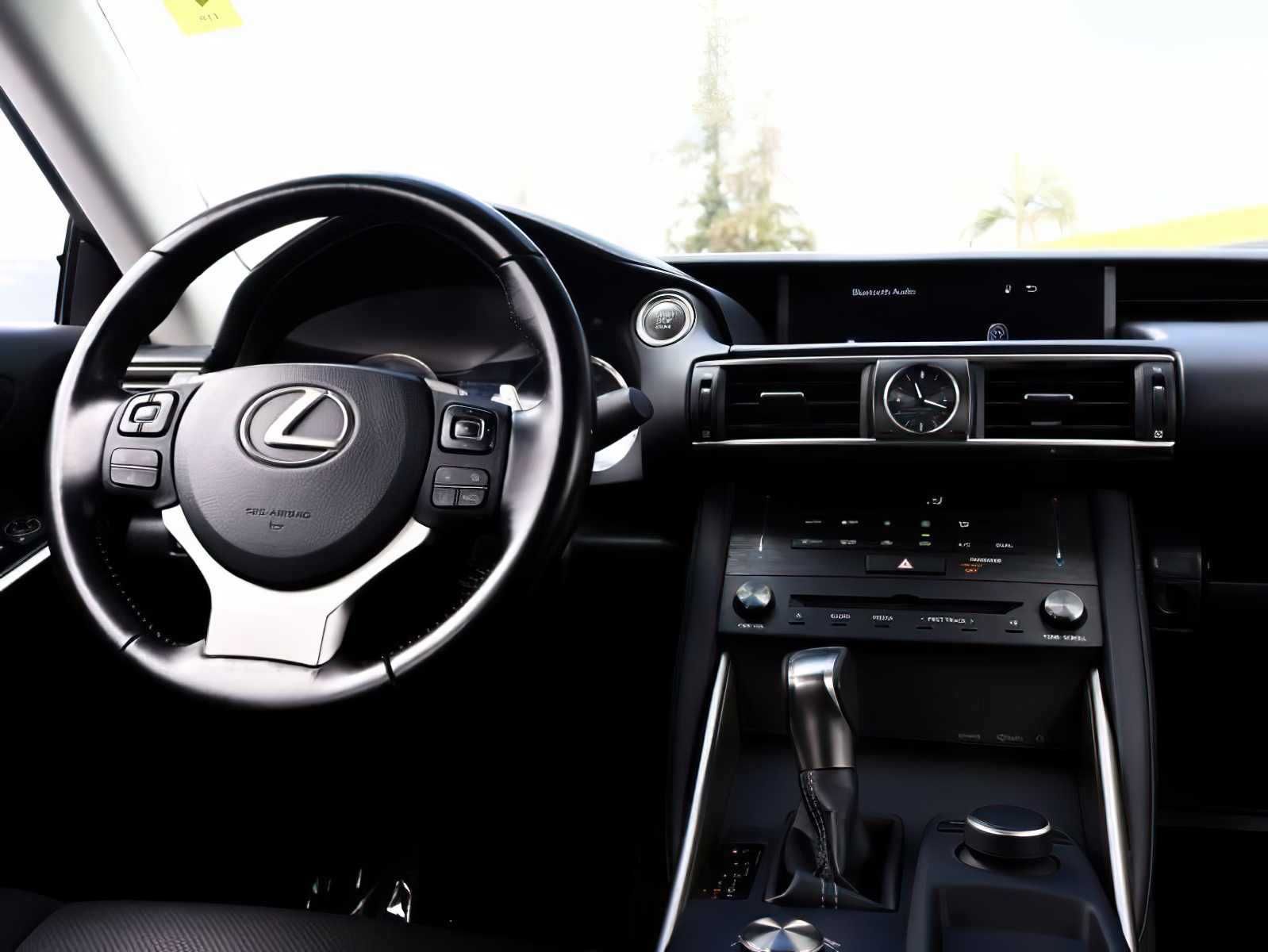 2019 Lexus IS 300