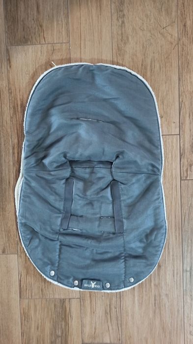 Śpiwór śpiworek WallaBoo do nosidelka fotelika