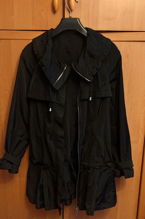 Płaszcz wiosenny Pinko rozm.  S   Stan bardzo dobry.