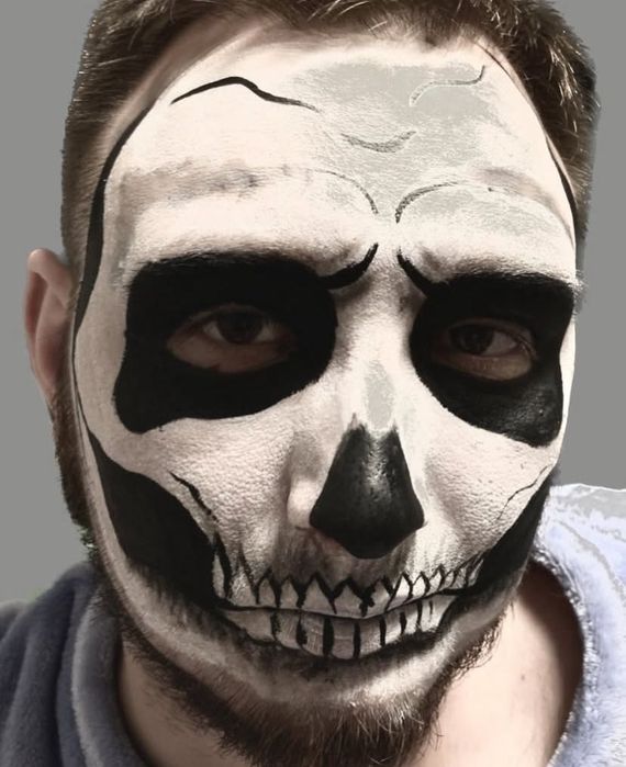 Майстер аквагриму, татуювань хною