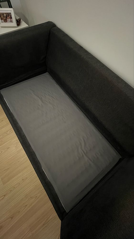 Sofá IKEA em ótimo estado.