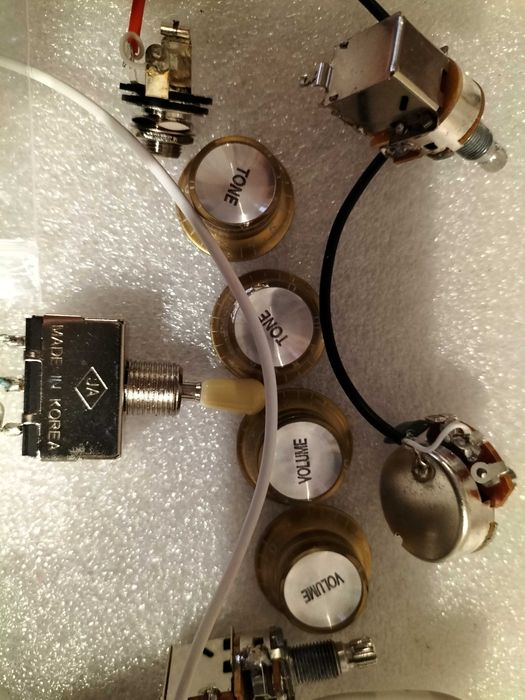 Orginalne Okablowanie z Gitary Les Paul Harley Benton SC-25TH Firemist