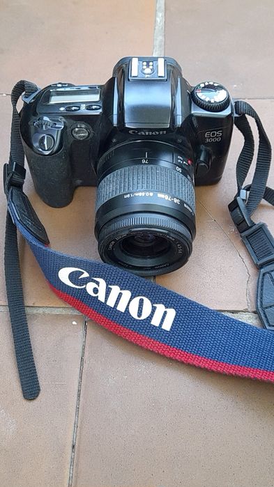 Фотоаппарат плівковий Canon EOS 3000