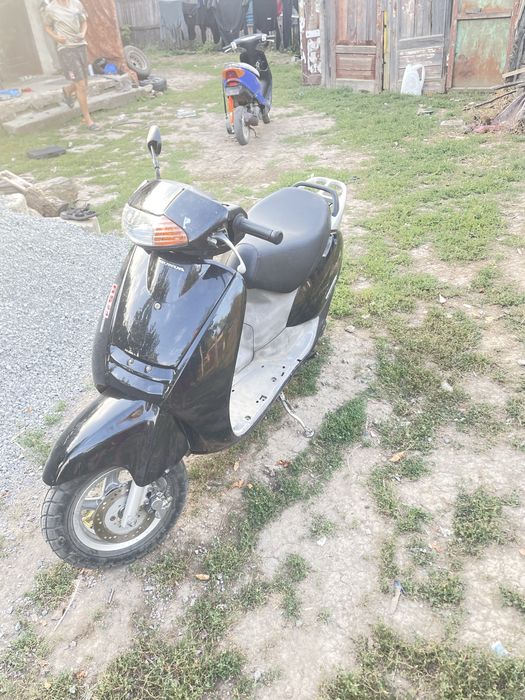 Мопед Honda lead af-48