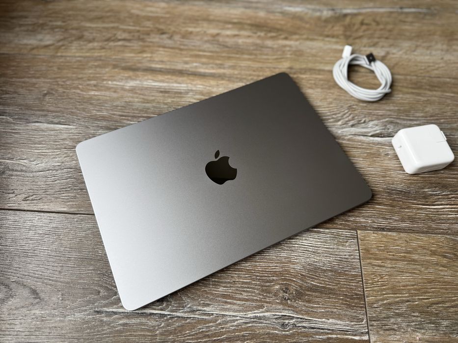 MacBook Air M2 ssd 250gb 8gb - акумулятор 7 цикли