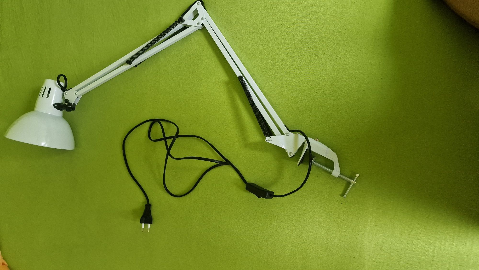 4 Lampy biurkowe w bardzo dobrym stanie